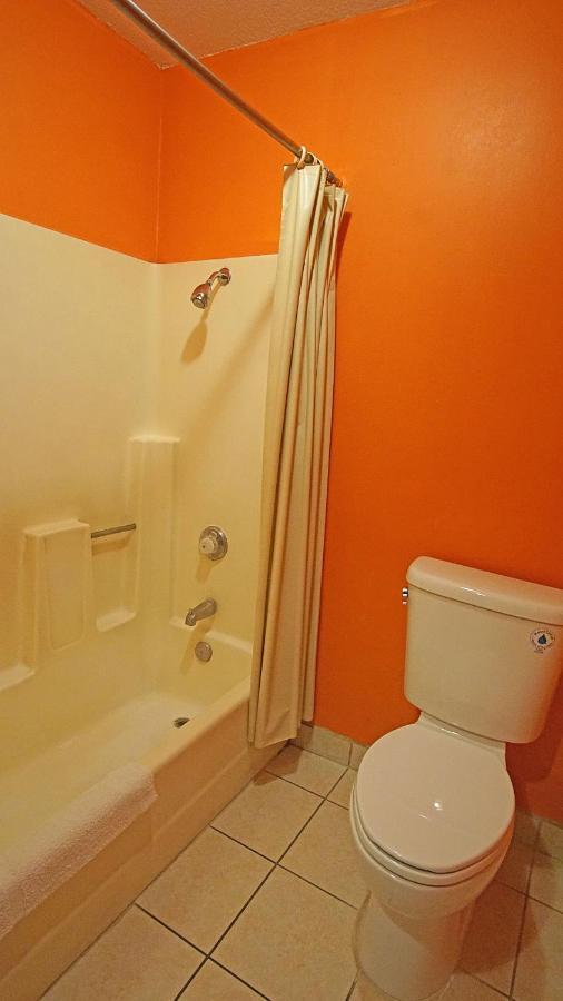 Los Angeles Inn & Suites - Lax West Athens Dış mekan fotoğraf